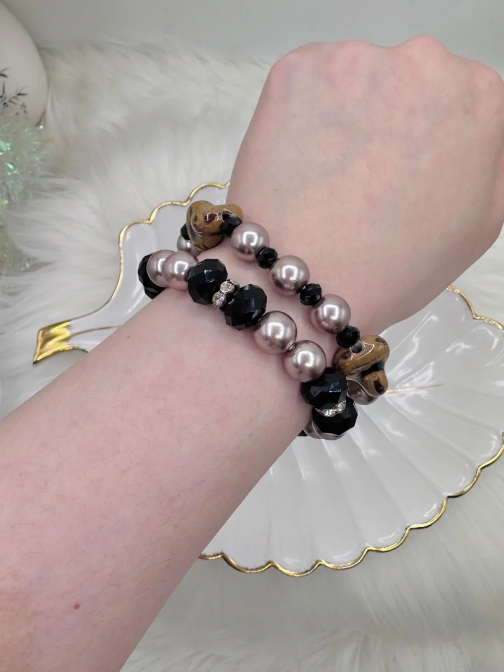 Stacked Beaded Bracelet Set Black Faceted & Taupe Pearl Stretch Boho Chic - Picture 2 of 4